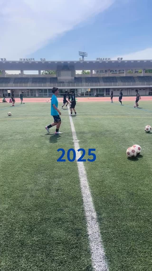 【部活動体験会2025】
7/28(月).29(火)
8/7(木).8(金)
四日間実施します！是非ご参加いただき、安城学園の女子サッカーを体験してください！部員一同、楽しみに待ってます！何日参加していただいてもok！

会場→安城総合運動公園　多目的グランドor陸上競技場
時間→9:00-11:30(受付8:30-)

トレーニング出来るウェア、水分、などご用意ください。
高校の通常トレーニングに合流していただく形になります。(練習試合など実戦形式になる場合もあります)
★参加者のコンディションには十分留意しますが万が一の場合に出来る対応は限定的になります。ご容赦ください！

希望申込方法→当〝部公式インスタグラム〟にDM、あるいは〝部公式サイト〟の問い合わせフォームに…

名前、中学名、所属クラブチーム名、ポジション、緊急連絡先、参加希望日、等お知らせください。

★なお、クラブチーム都合等で日程が難しい場合はご相談ください。
★体験会参加の際は必ず中学とクラブチームに許可を取るようにしてください。

皆さんの御参加、心からお待ちしておりますm(_ _)m